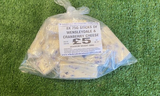 8x 75g sticks wensleydale & cranberry cheese