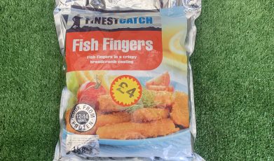 large 1kg pack of fish fingers (finest catch)