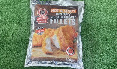 hot & spicy crispy chicken breast fillets large pack