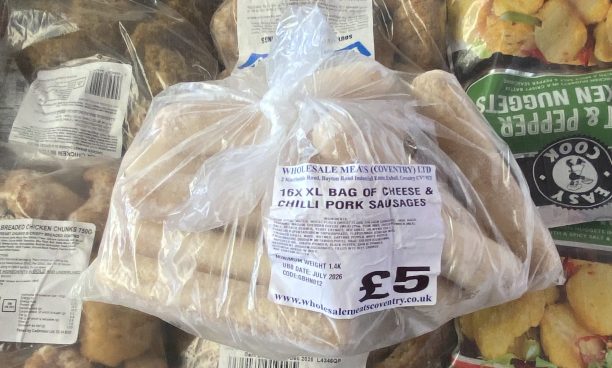 XL bag of 16X cheese & chilli pork sausages 1.4KG