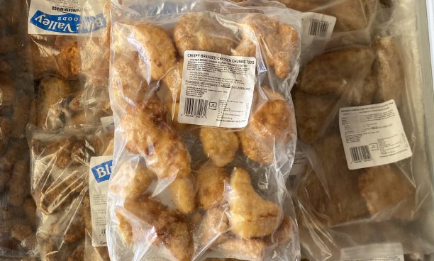 Crispy breaded chicken chunks 750g large pack