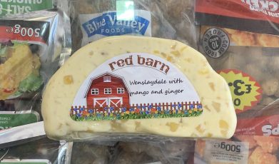 Block of Wensleydale with mango and ginger cheese (900g+)