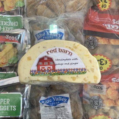 Block of Wensleydale with mango and ginger cheese (900g+)