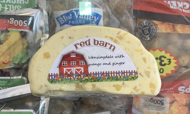 Block of Wensleydale with mango and ginger cheese (900g+)