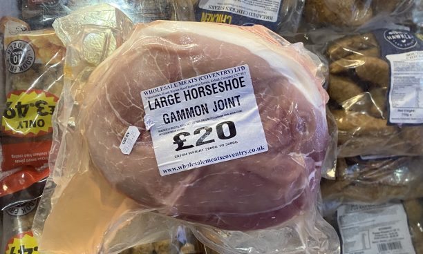large horseshoe gammon joint (catch weight 2.6kg - 3.7kg)