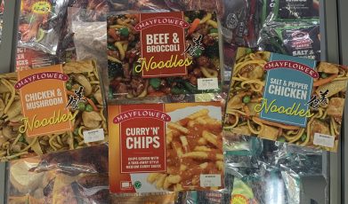 Mayflower bundle (curry n chips, beef & broccoli noodles, salt & pepper chicken noodles, chicken & mushrooms noodles)