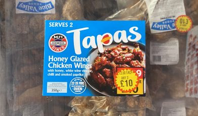Honey glazed chicken wings (with white wine vinegar) tapas collection
