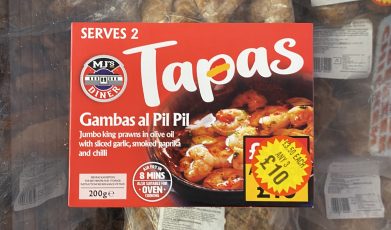 Gambas al pil pil (prawns with garlic & chilli) tapas collection