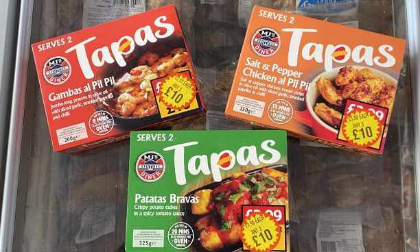 3X Tapas collection (salt & pepper chicken al pil pil, gambas al pil pil, patates bravas)